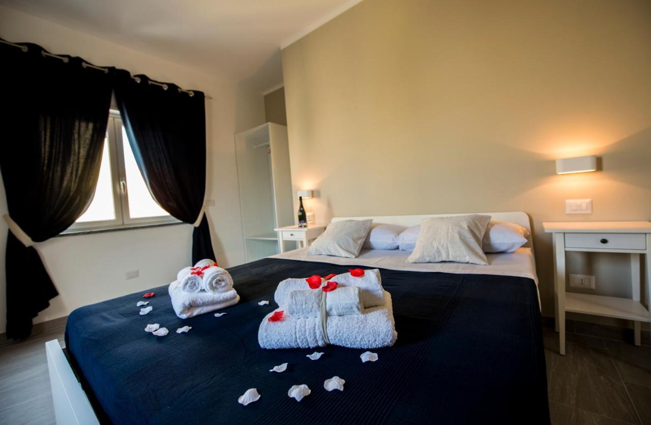 Cosmo Rooms A Pochi Passi Da Tropea サンタ・ドメーニカ エクステリア 写真