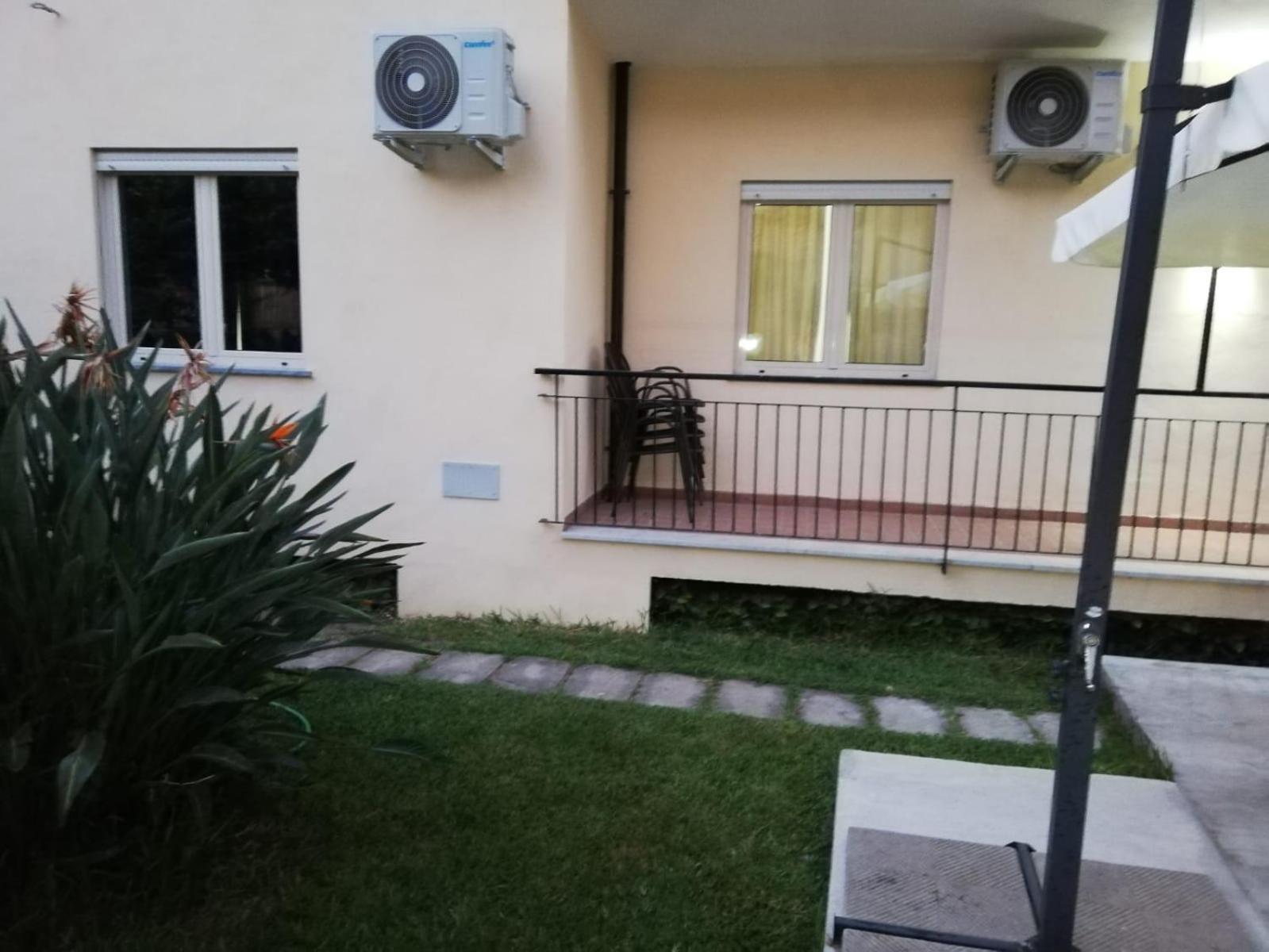 Cosmo Rooms A Pochi Passi Da Tropea サンタ・ドメーニカ エクステリア 写真